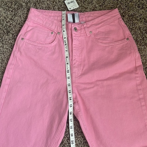 Ragged Jeans Pink Butt Cut Mom Jeans - Picture 9 of 10